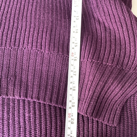 Wilfred Free 100% Merino Wool Turtleneck from Aritzia - Picture 8 of 10